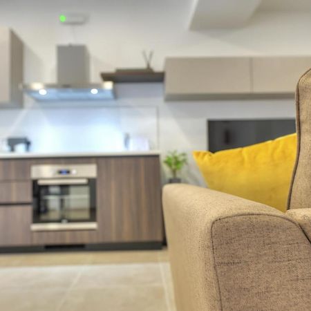 Brand New And Tastefully Furnished 2 Bedroom Apartment Ddif1-2 Gzira Eksteriør billede