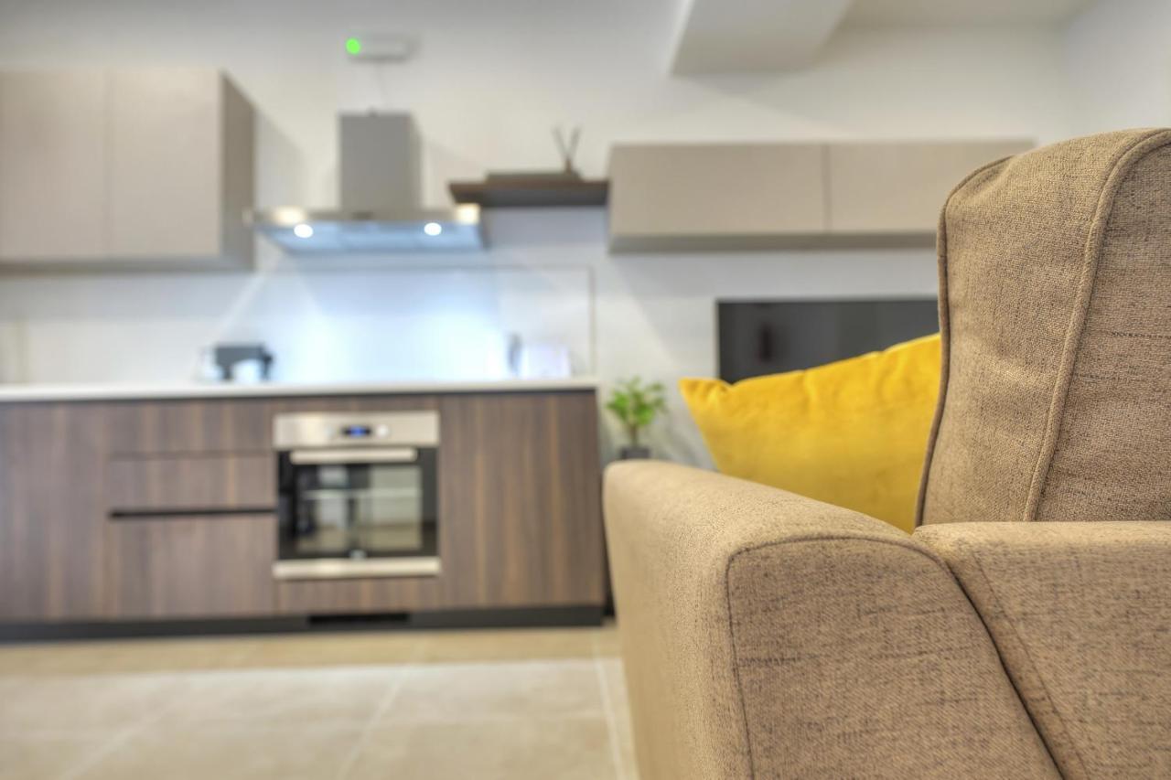 Brand New And Tastefully Furnished 2 Bedroom Apartment Ddif1-2 Gzira Eksteriør billede